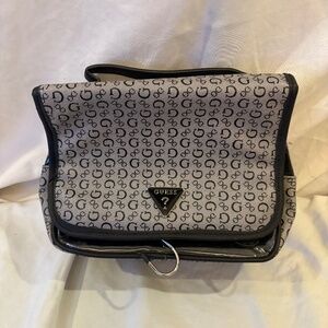 GUESS Signature Gray Portable Hanging Toiletry Travel Bag Makeup Bag Medium